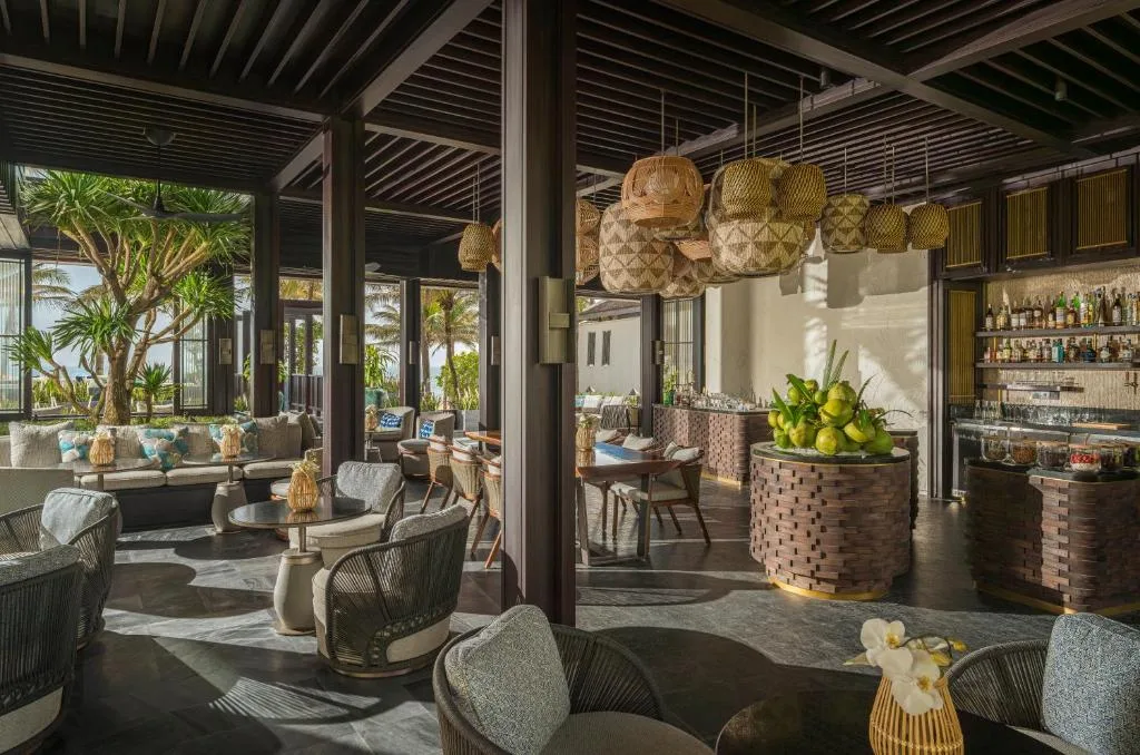 Four Seasons The Nam Hai — 18