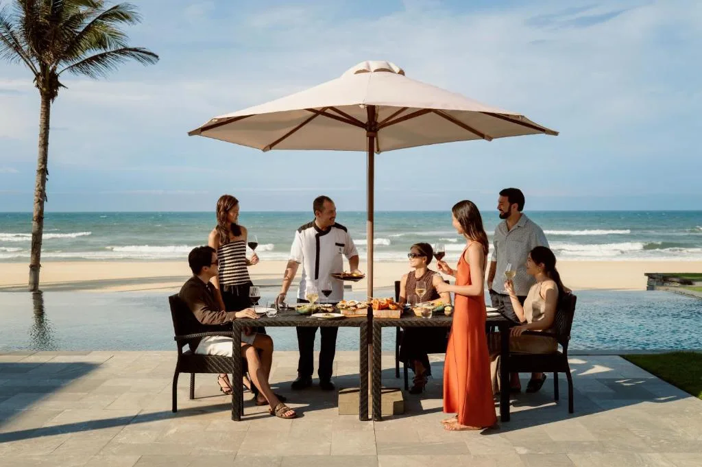 Four Seasons The Nam Hai — 22