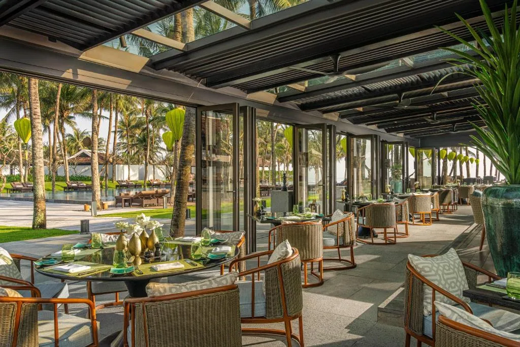 Four Seasons The Nam Hai — 16