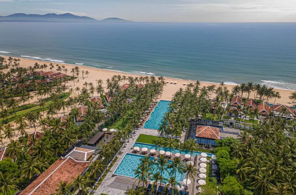 Four Seasons The Nam Hai — 11