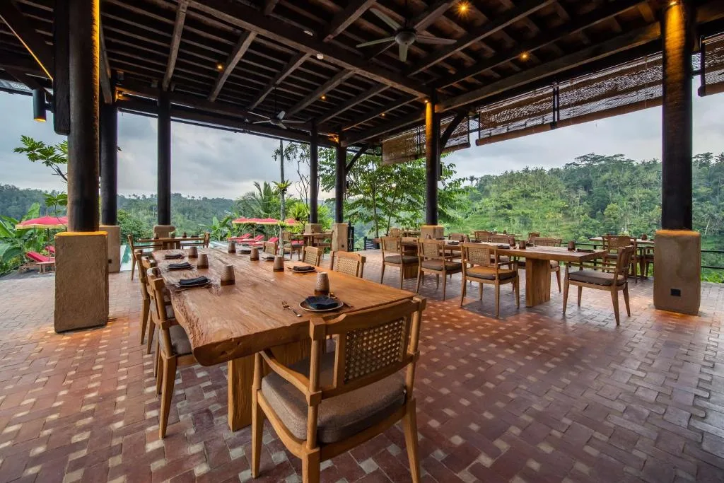 Buahan, a Banyan Tree Escape — 12