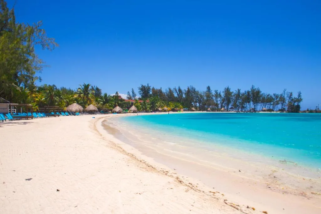 Fantasy Island Beach Resort and Marina — 23