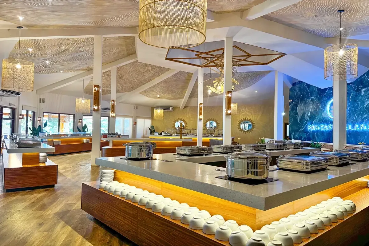 Fantasy Island Beach Resort and Marina — 1