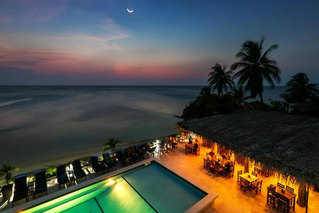 Brisas Del Mar Beach + Dive Resort — 6