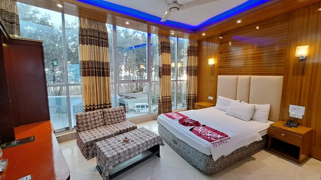 Paradise Beach Hotel & Resort — 12