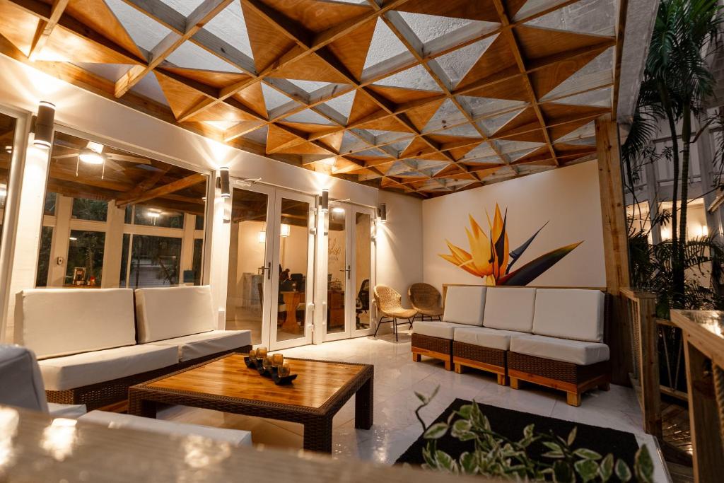 Paradise Beach Hotel & Resort — 4