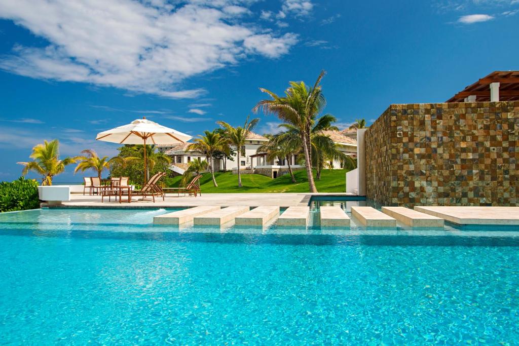 Las Verandas Hotel & Villas — 3