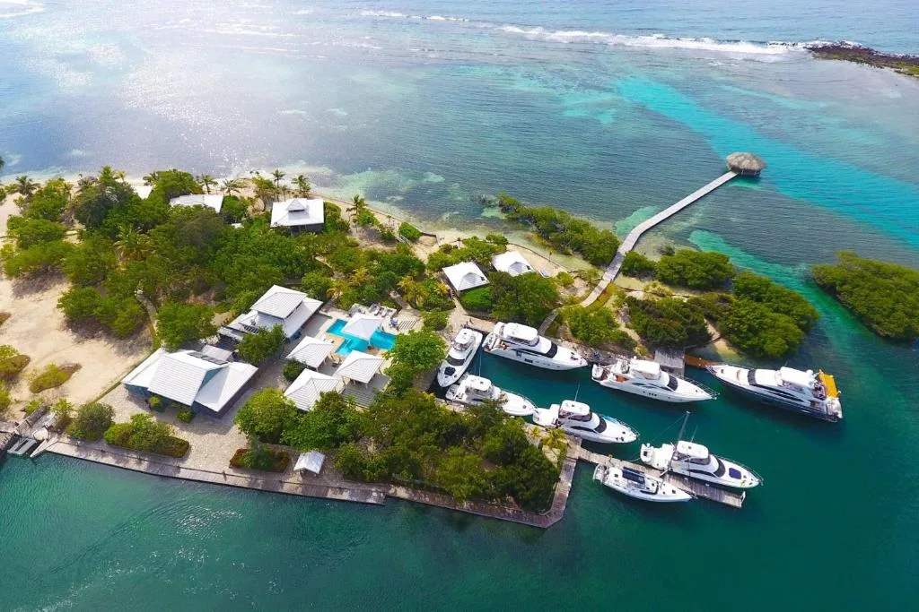 Barefoot Cay Resort — 21