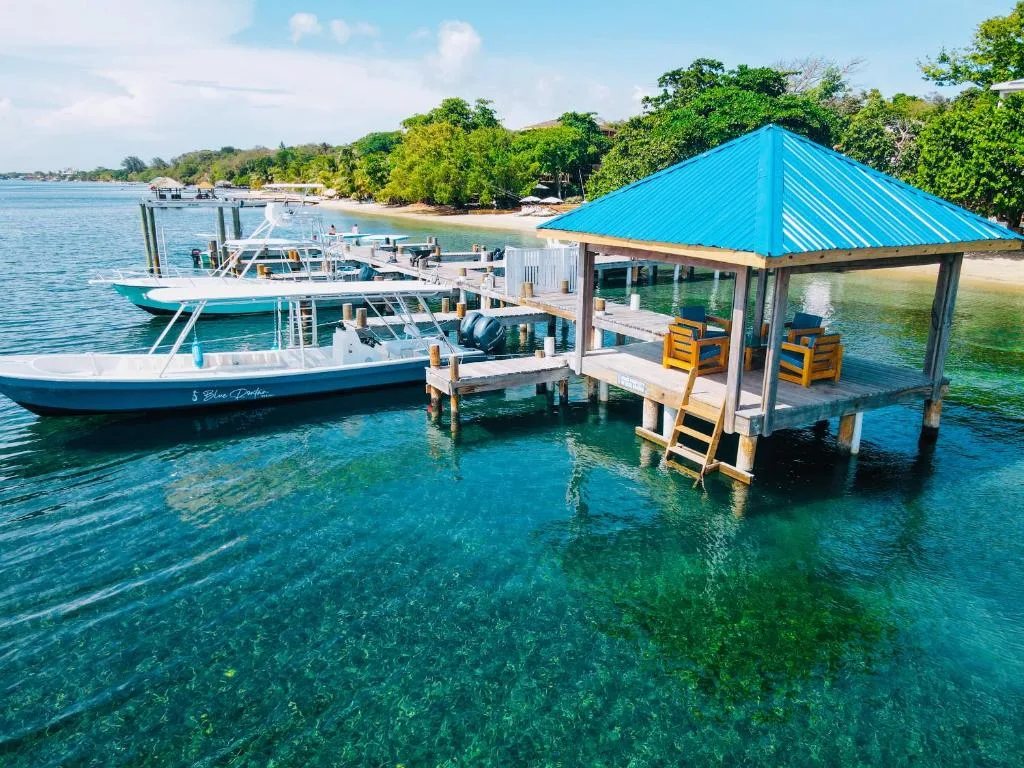 Blue Roatan Resort — 22