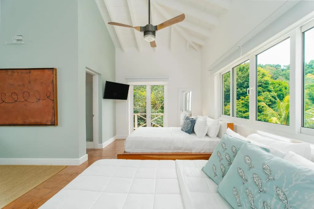 Blue Roatan Resort — 17