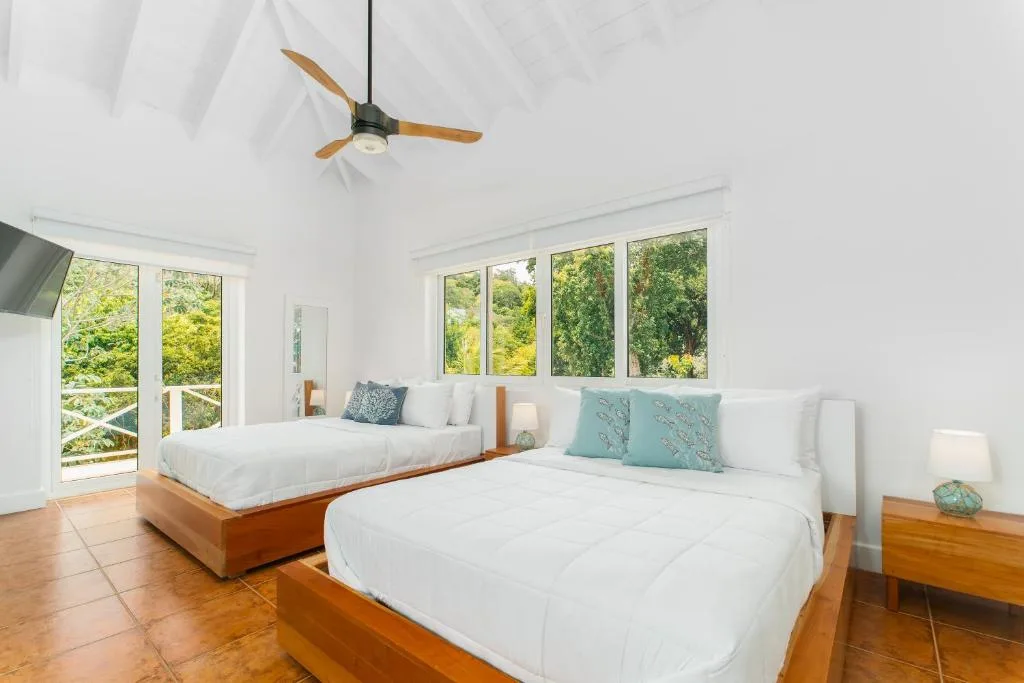 Blue Roatan Resort — 14