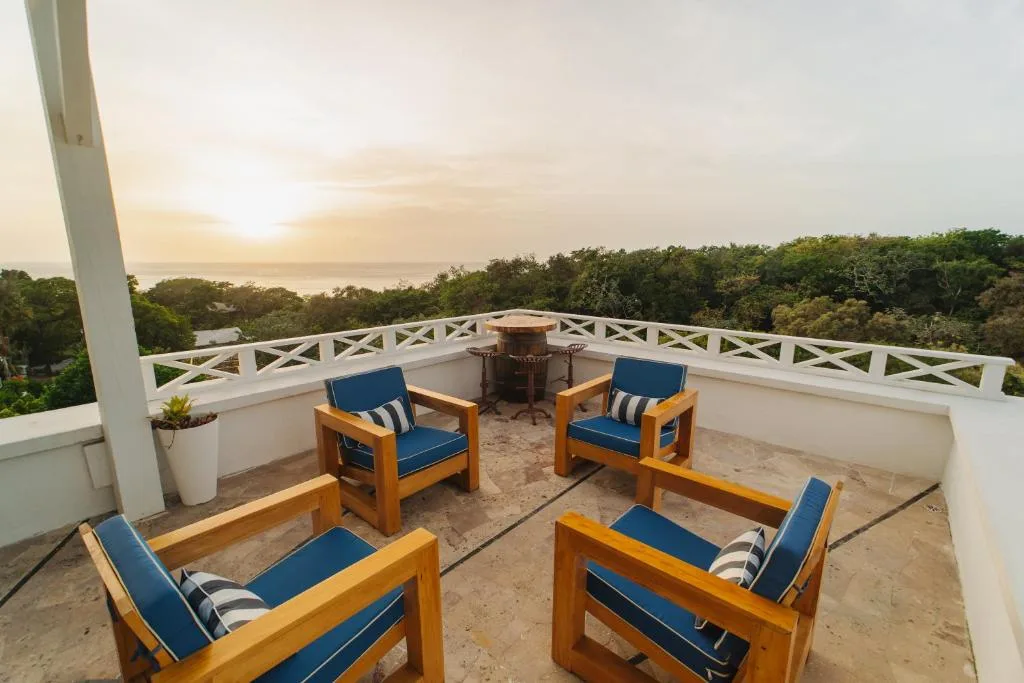 Blue Roatan Resort — 16
