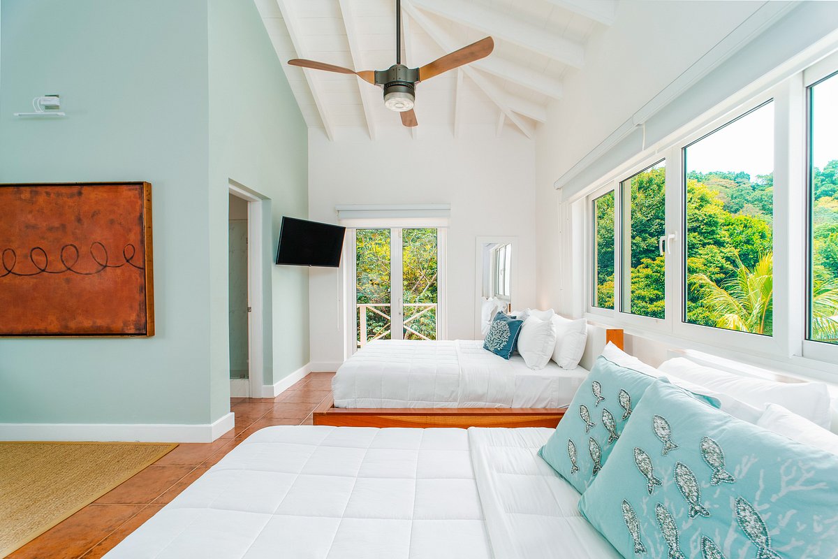 Blue Roatan Resort — 3