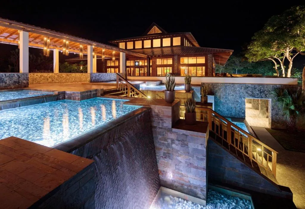 Indura Beach & Golf Resort Curio Collection By Hilton — 20