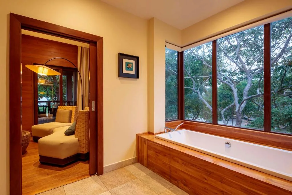 Indura Beach & Golf Resort Curio Collection By Hilton — 27