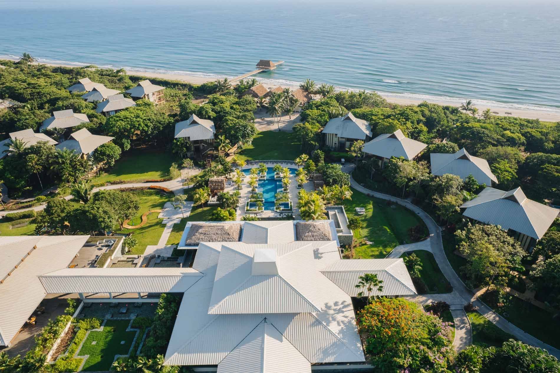 Indura Beach & Golf Resort Curio Collection By Hilton — 3
