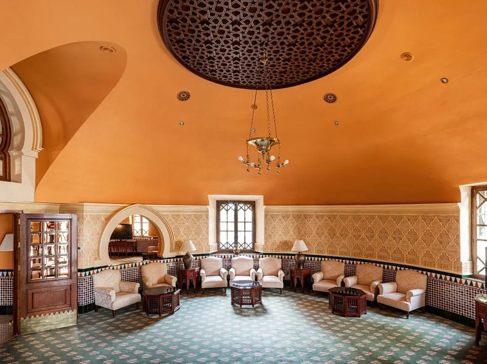 Alhambra Palace Hotel — 8