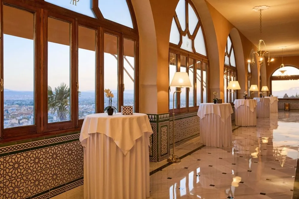 Alhambra Palace Hotel — 14