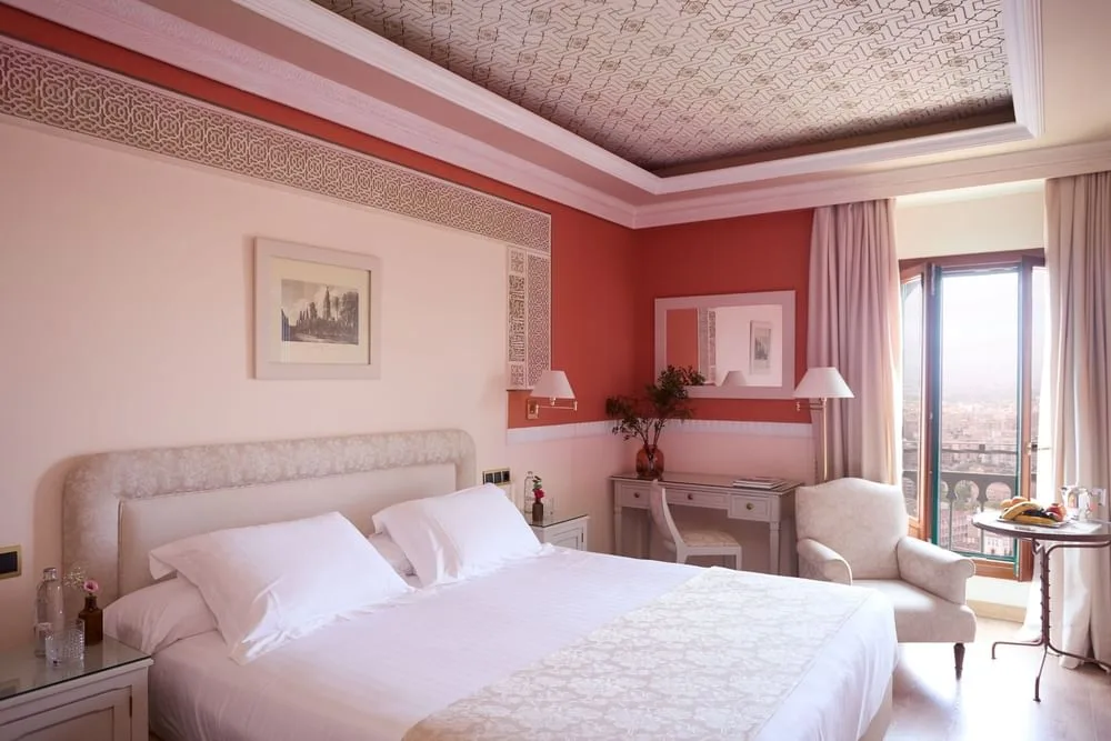 Alhambra Palace Hotel — 4