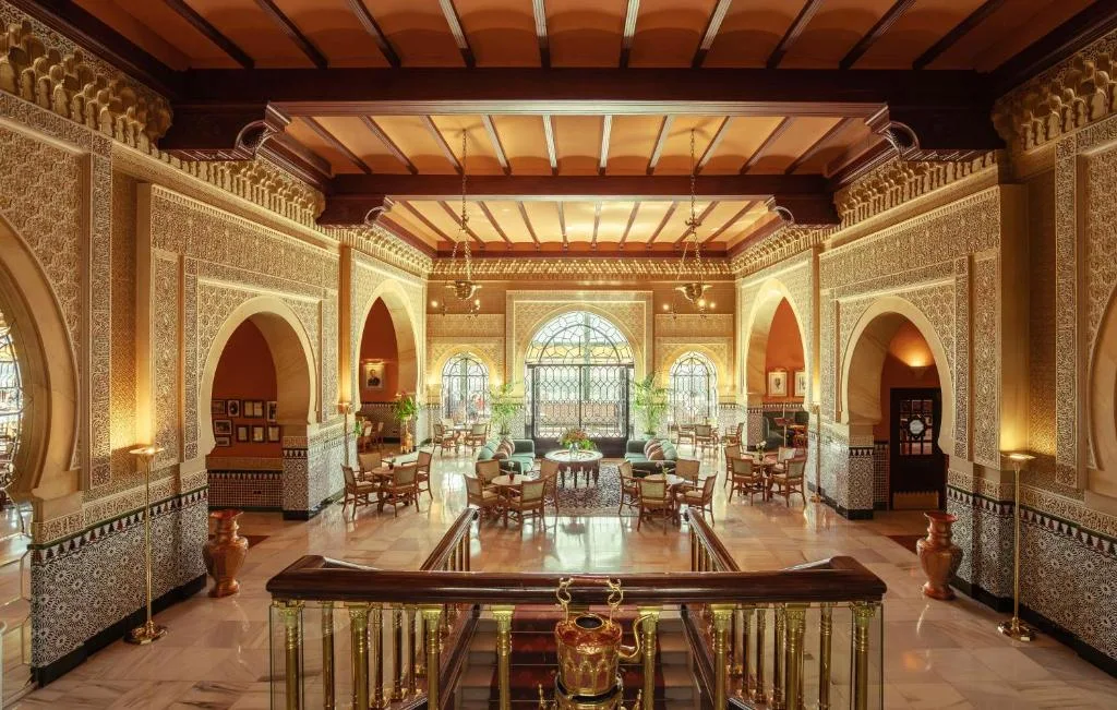 Alhambra Palace Hotel — 17