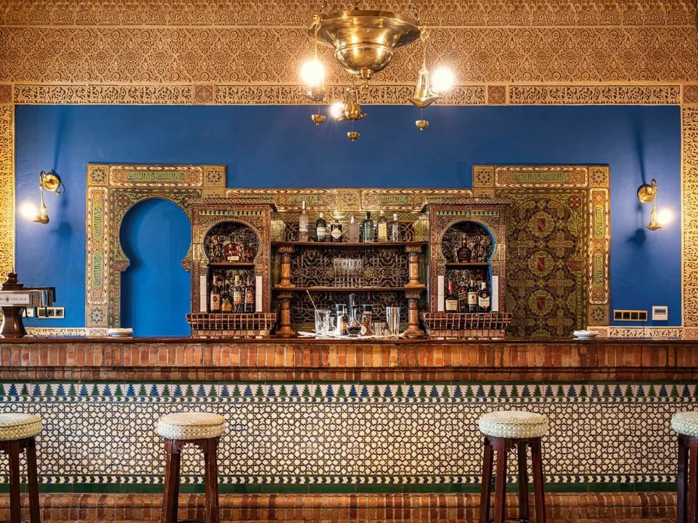 Alhambra Palace Hotel — 13