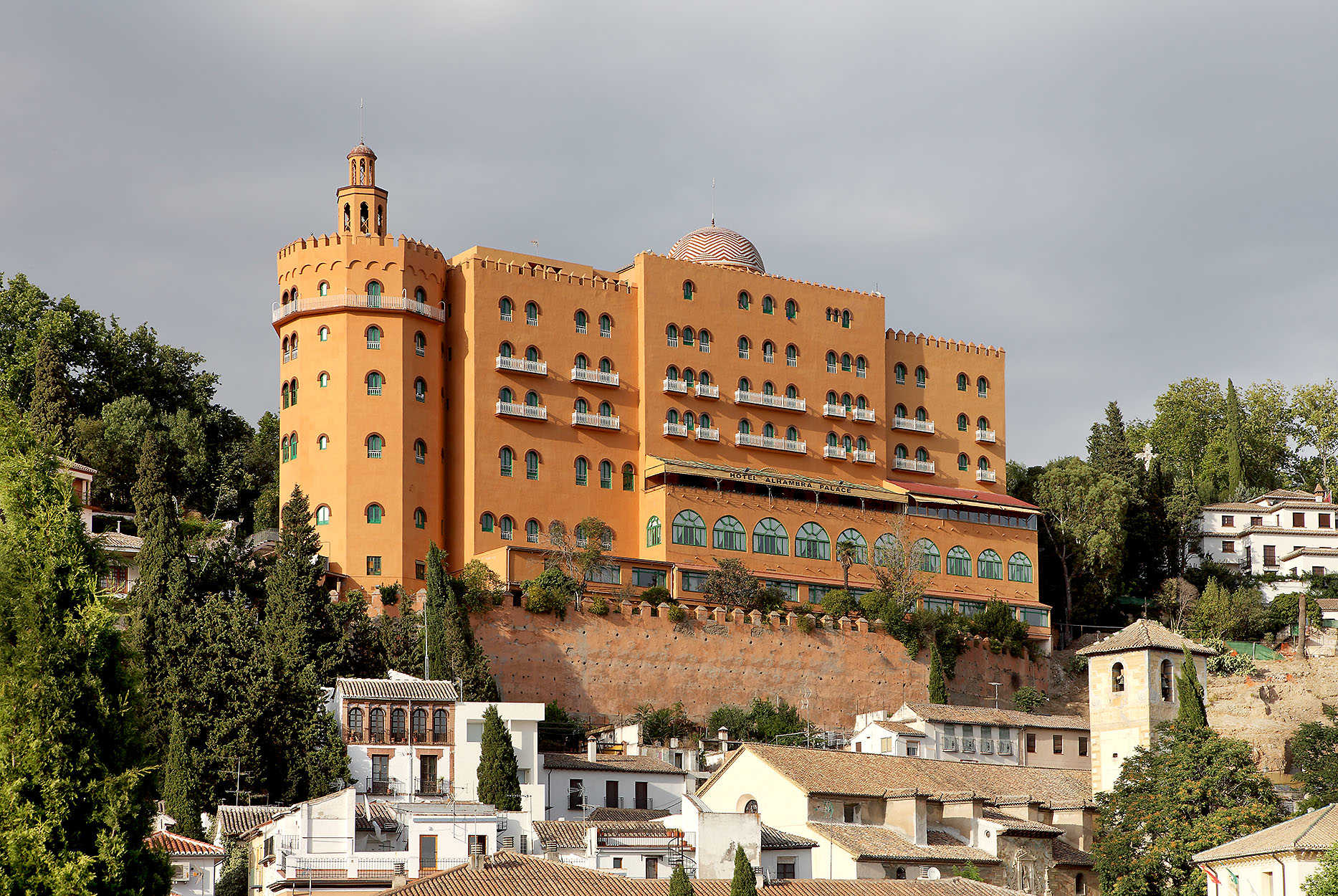 Alhambra Palace Hotel — 1