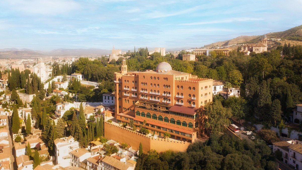 Alhambra Palace Hotel — 2