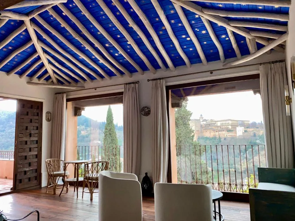 La Casa Juan Ranas — 3