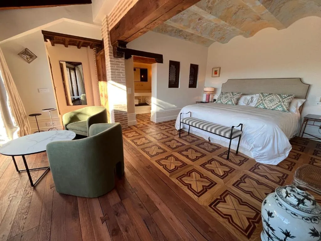 La Casa Juan Ranas — 11