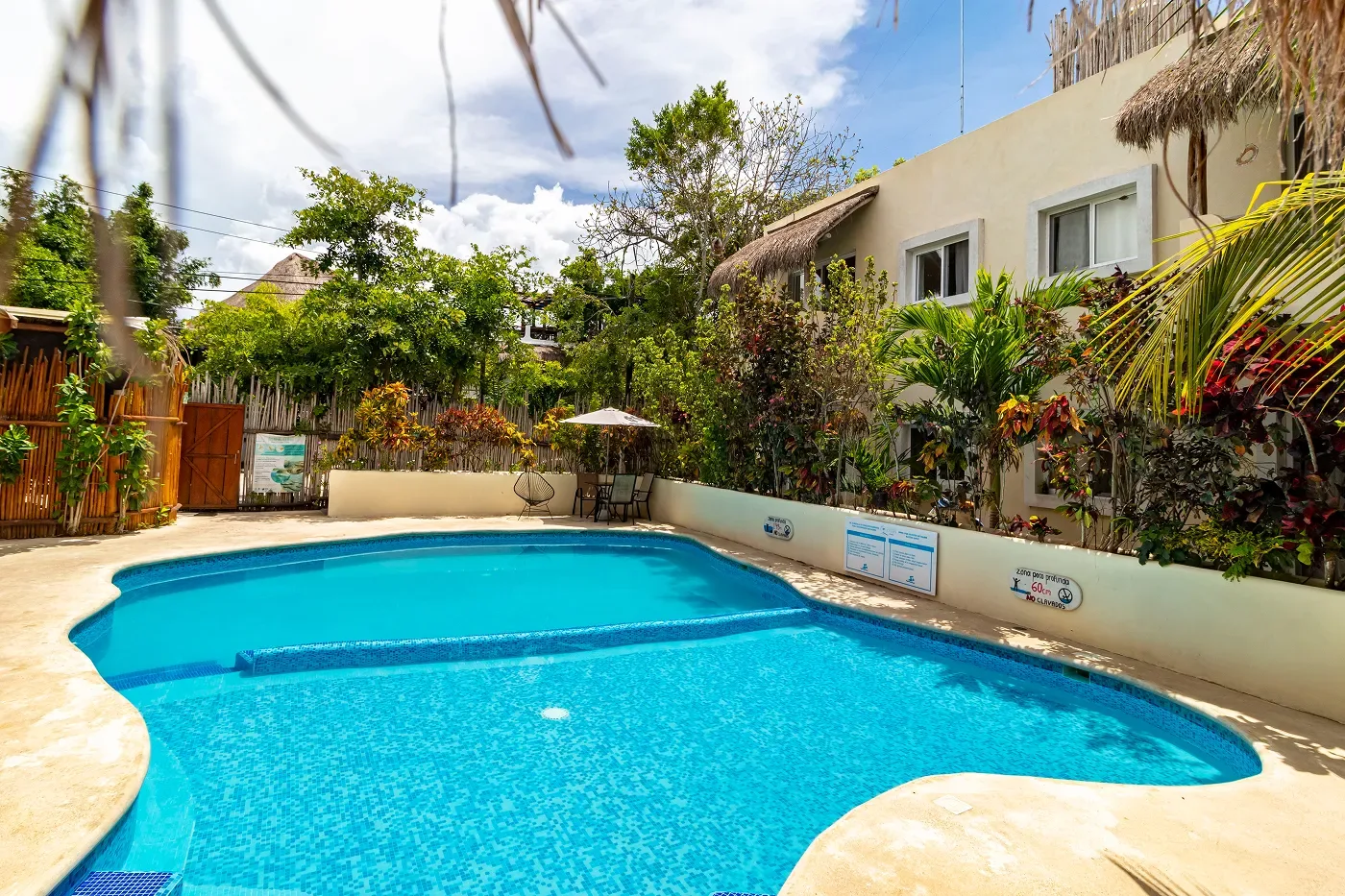 Hotel & Suites Oasis Bacalar — 1