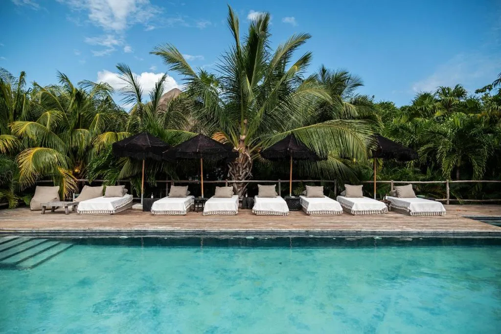 Radhoo Tulum — 6