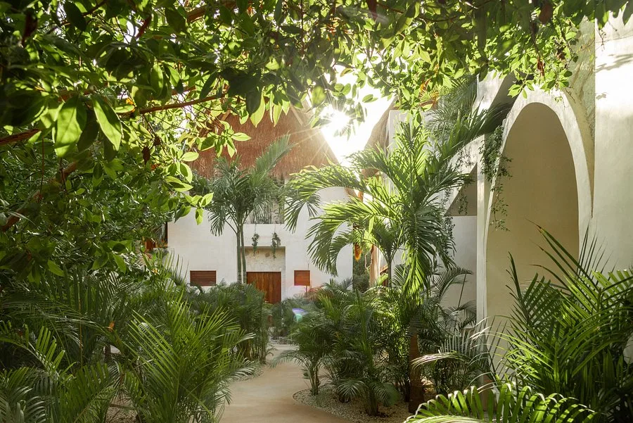La Valise Tulum — 10