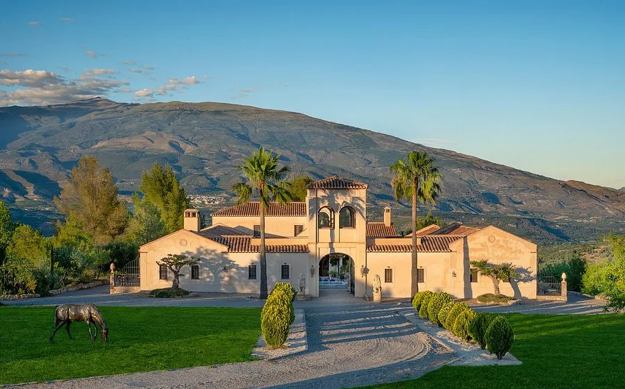 La Esperanza Hotel