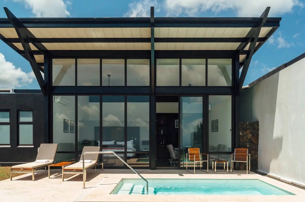 Pikaia Lodge — 11
