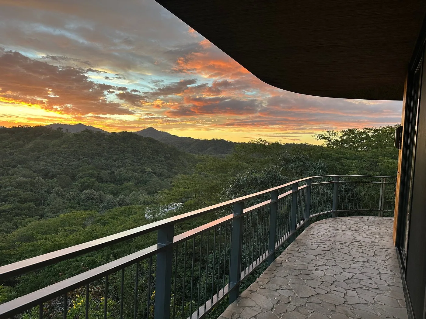 Suitree Experience Hotel — 13