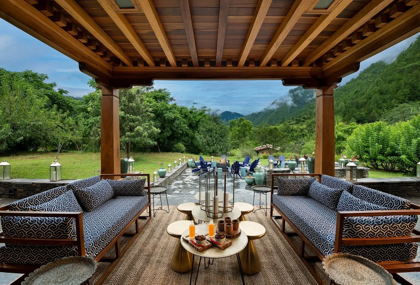 &Beyond Punakha River Lodge — 2