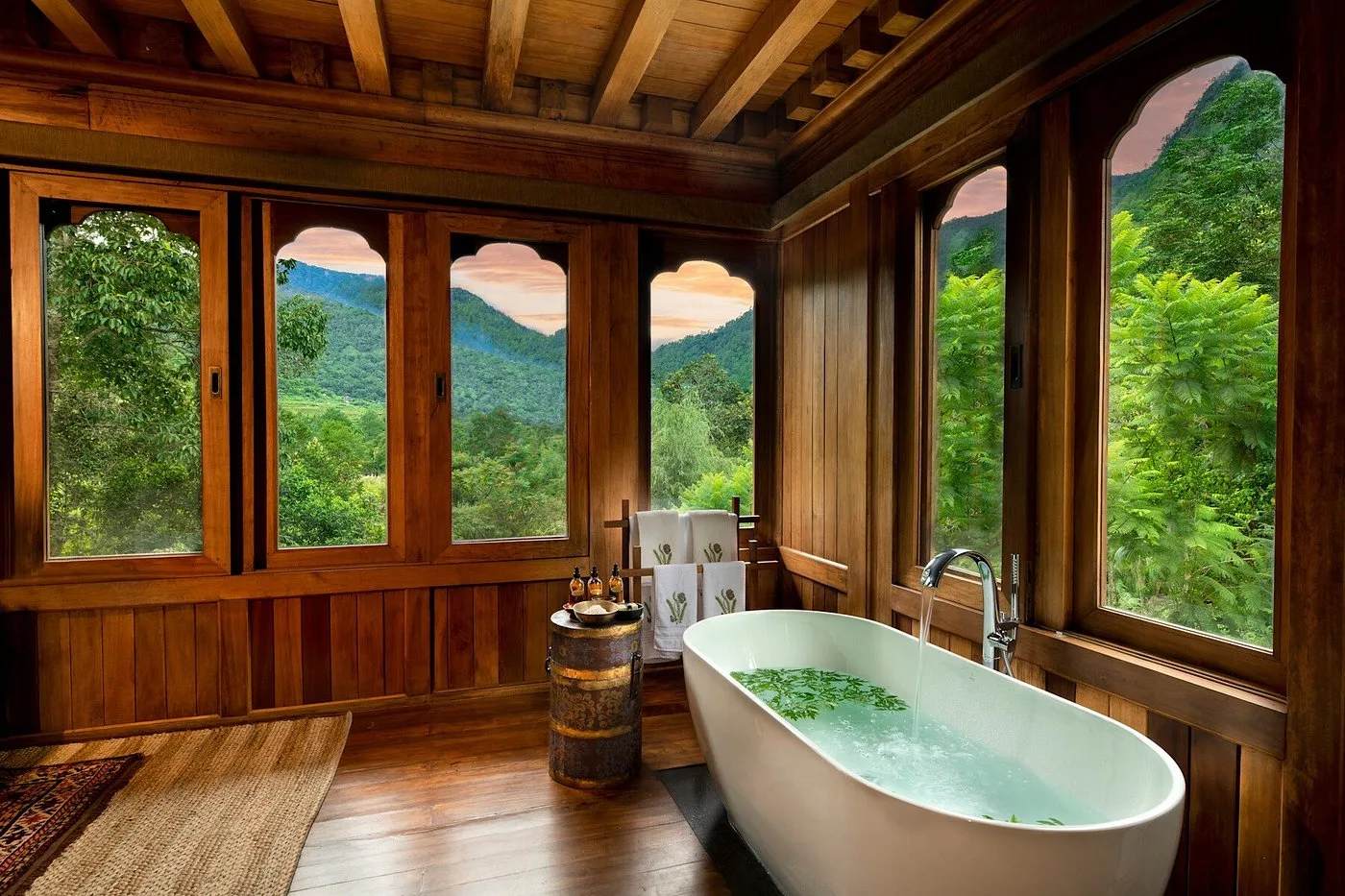 &Beyond Punakha River Lodge — 10